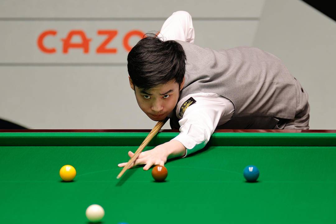 他希望通过 他希望通过