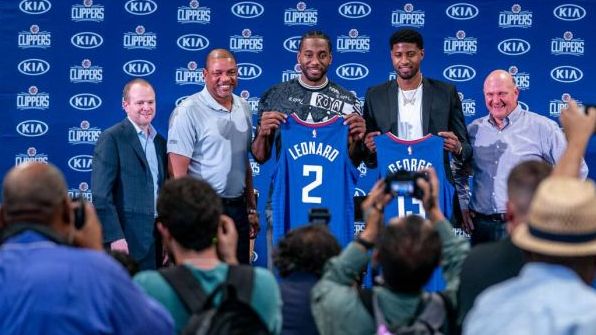 让我们期待 让我们期待