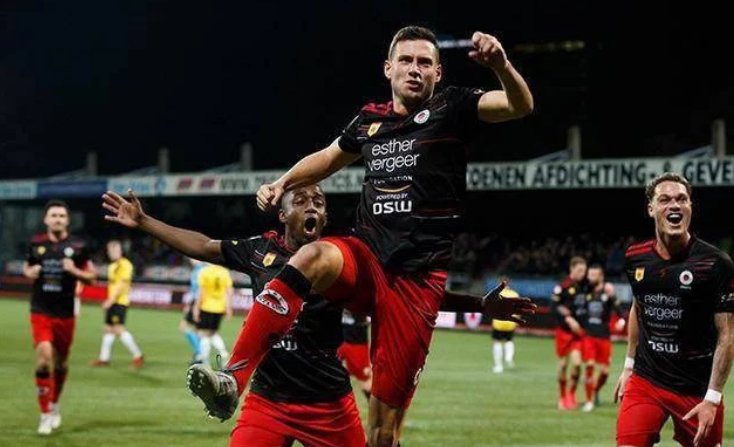 赛季场均得 赛季场均得